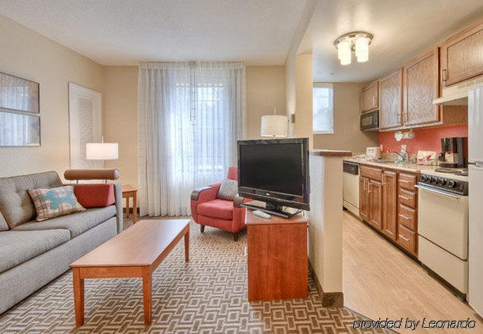 Towneplace Suites Charlotte University Research Park Bagian luar foto