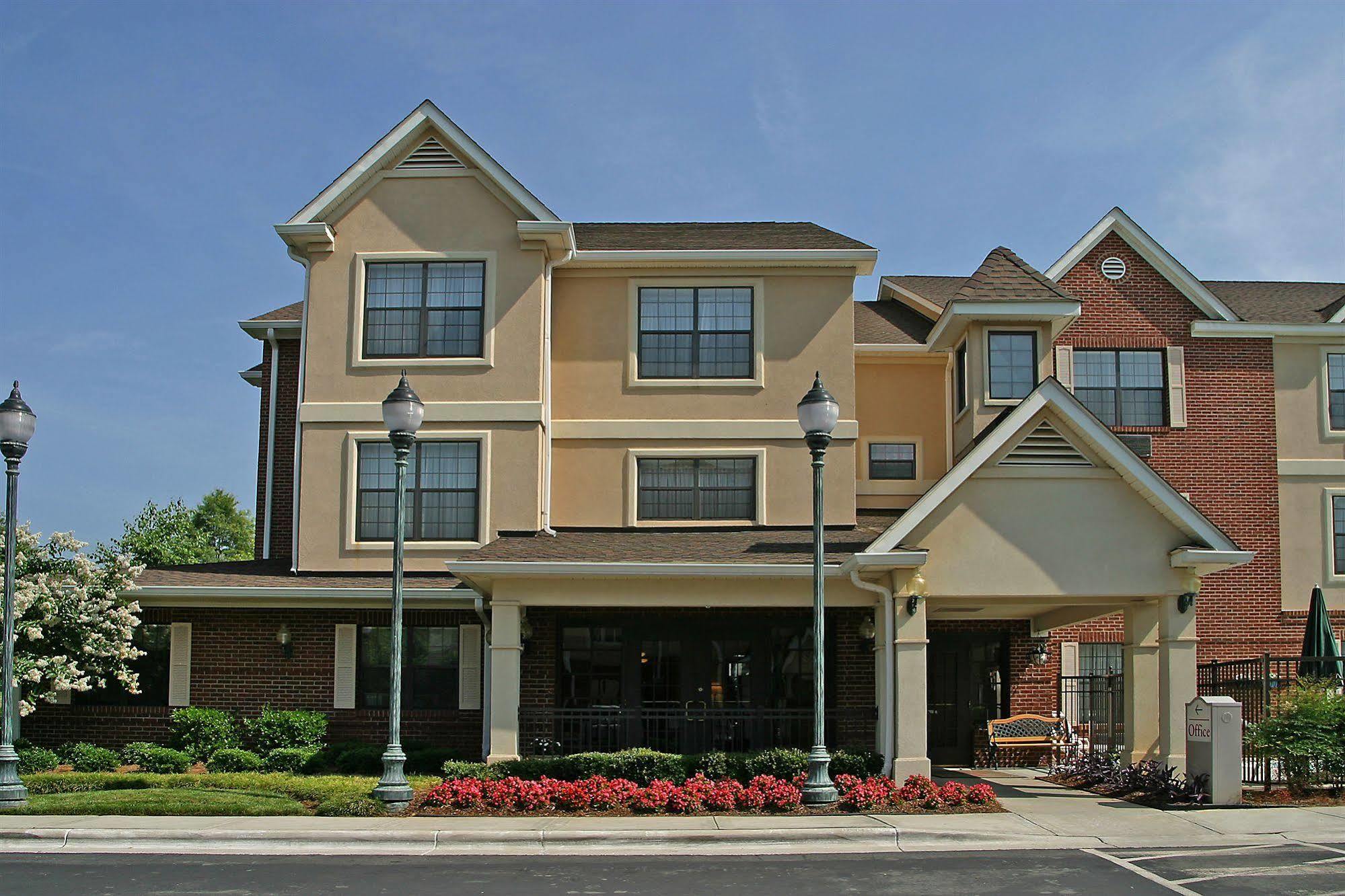 Towneplace Suites Charlotte University Research Park Bagian luar foto